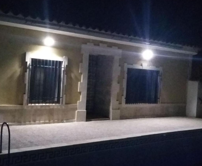 Foto de Villa casa rural La Veguilla donde se observa la entrada al lugar