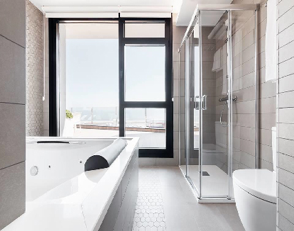 precioso baño con jacuzzi privado en un hotel en Burela de Cabo, Lugo