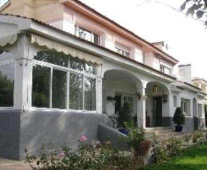Foto lateral de Villa Casa chalet El Sotillo