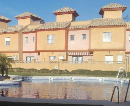 Foto tomada desde la piscina a Villa Chalet Islantilla