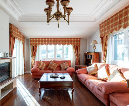 Foto de Villa La Ballena Sonabria donde se puede ver su ejemplar sala de estar